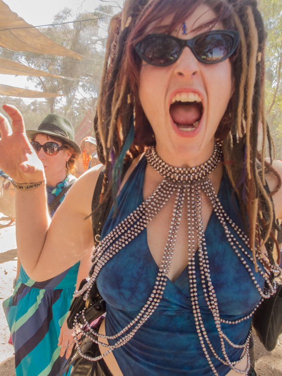 scary-dreadlocks-girl-small